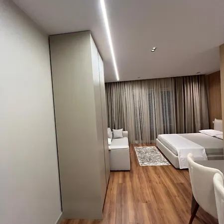 Luxury * Vlorë