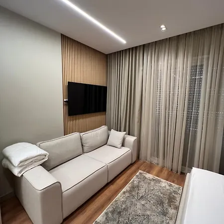 Luxury * Vlorë